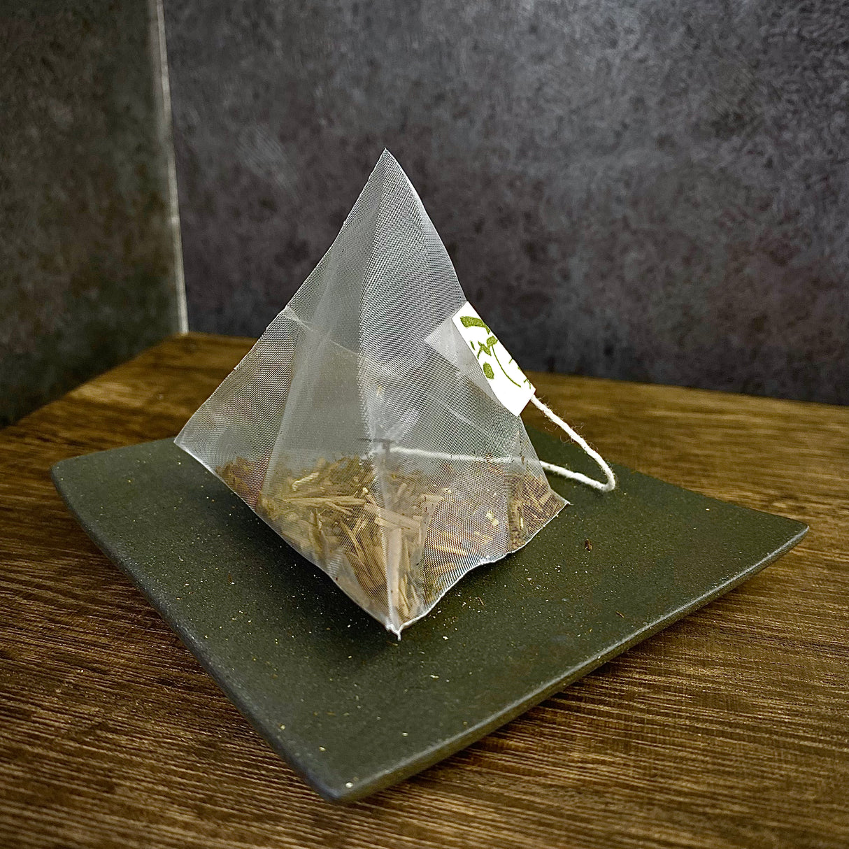 Ohana Botanica - Menehune - Japanilainen pippuri Sansho Hojicha -tee