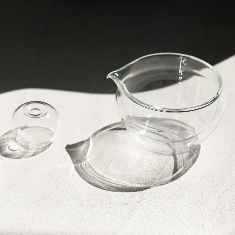 Origami - Glass Katakuchi Matcha Bowl with Pouring Lip yunomi.life 4