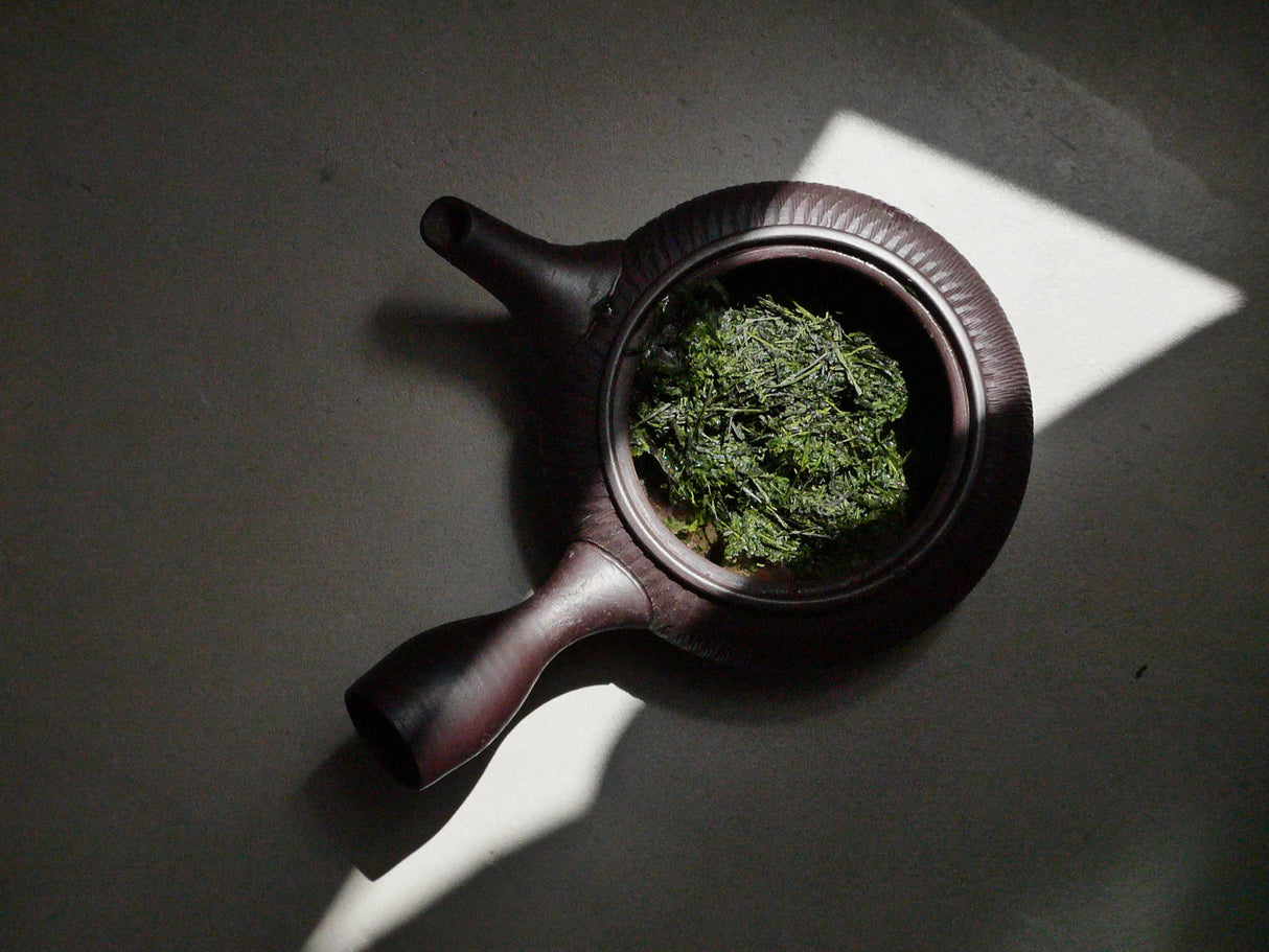 #0130.K2 山根園:鹿児島県頴娃村産ファーストフラッシュゆたか緑深蒸し茶 揖宿頴娃