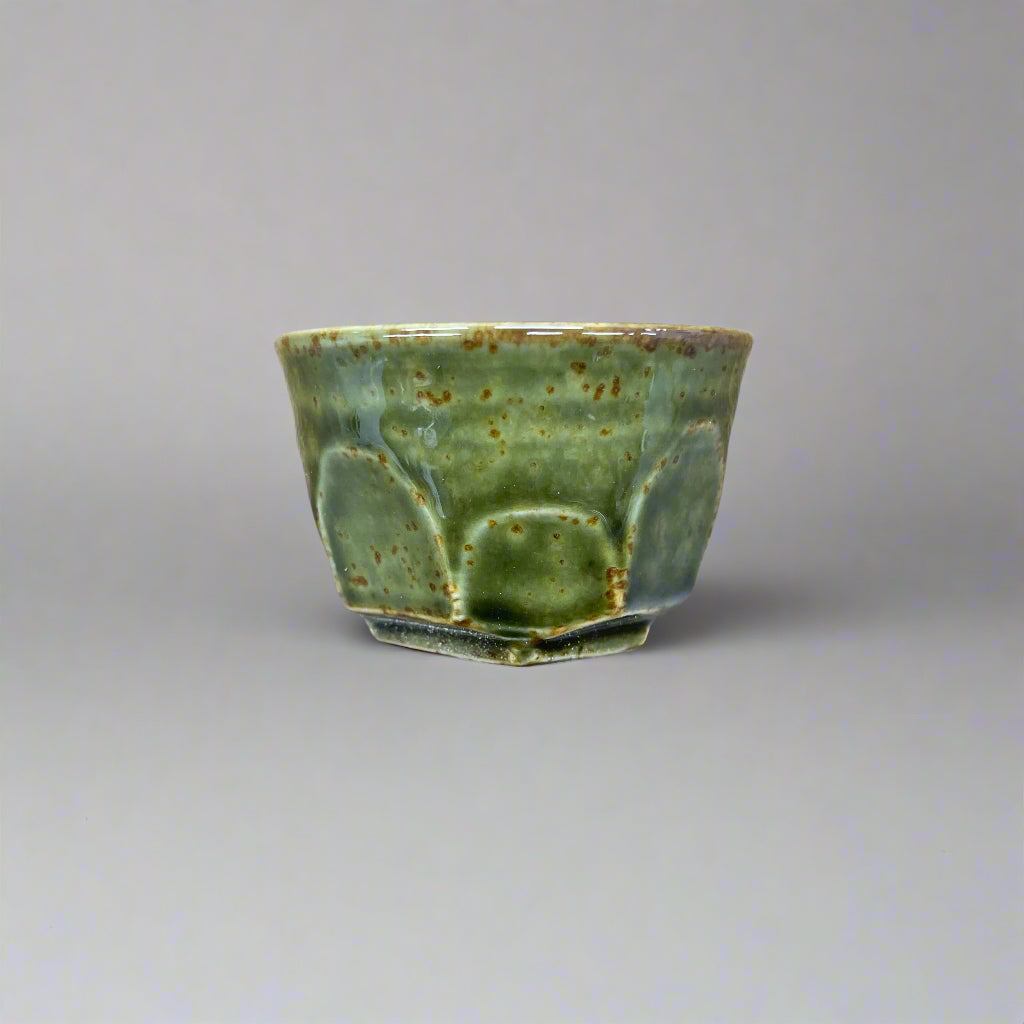 青安窯:彫絵美濃焼 ぐい呑み 5個セット 木箱付き 削ぎ五様 ぐい呑揃え