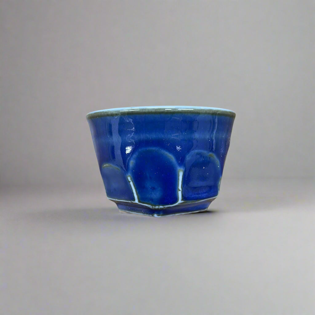 青安窯:彫絵美濃焼 ぐい呑み 5個セット 木箱付き 削ぎ五様 ぐい呑揃え