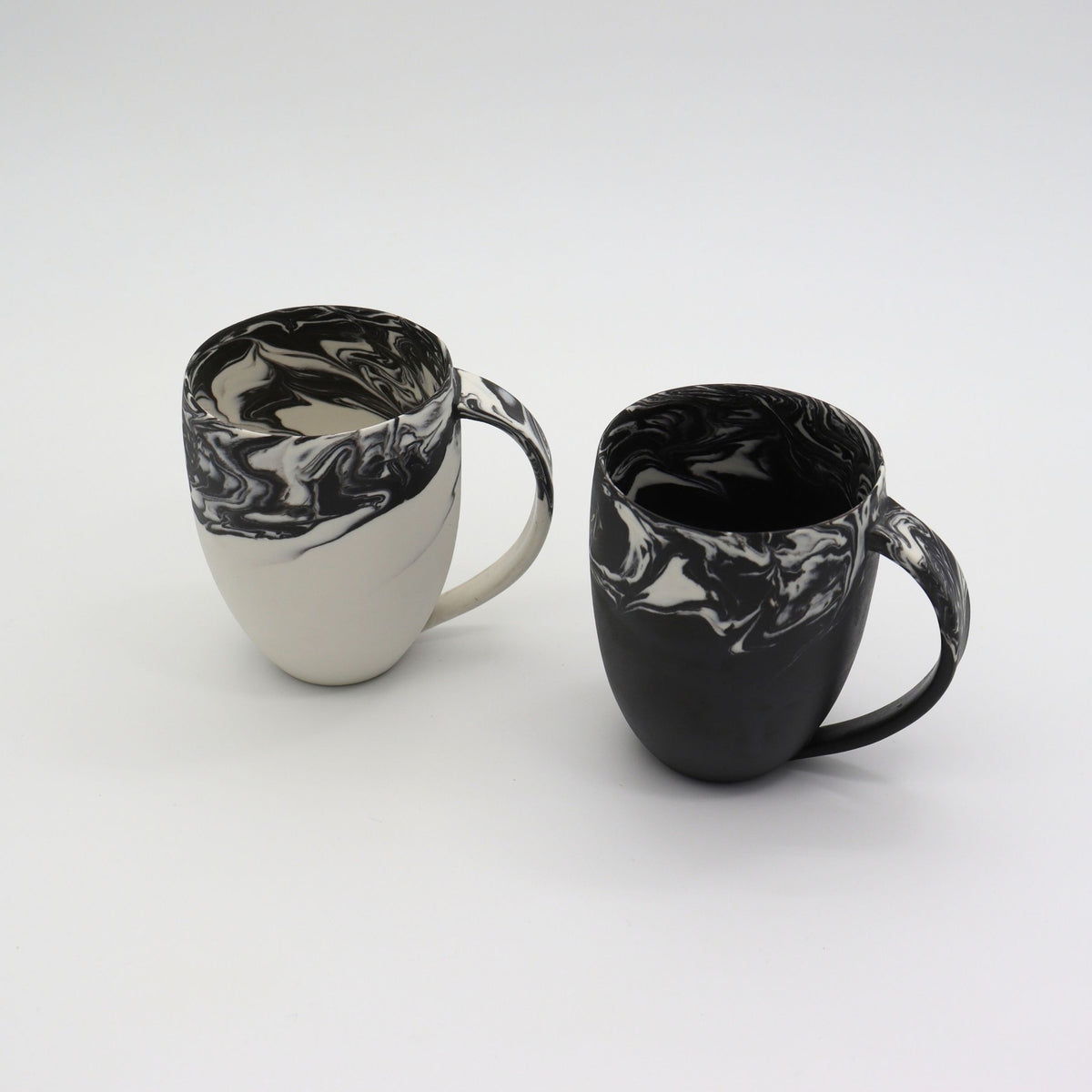 Shinro Yamamoto: Marble Porcelain Mug Cup (White) yunomi.life