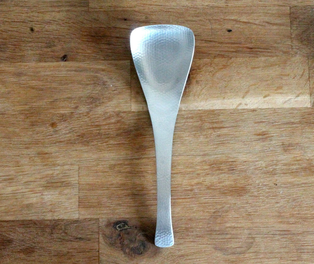 Japanese Hammer Tone Serving Spoon, Flat Tip - Yunomi.life