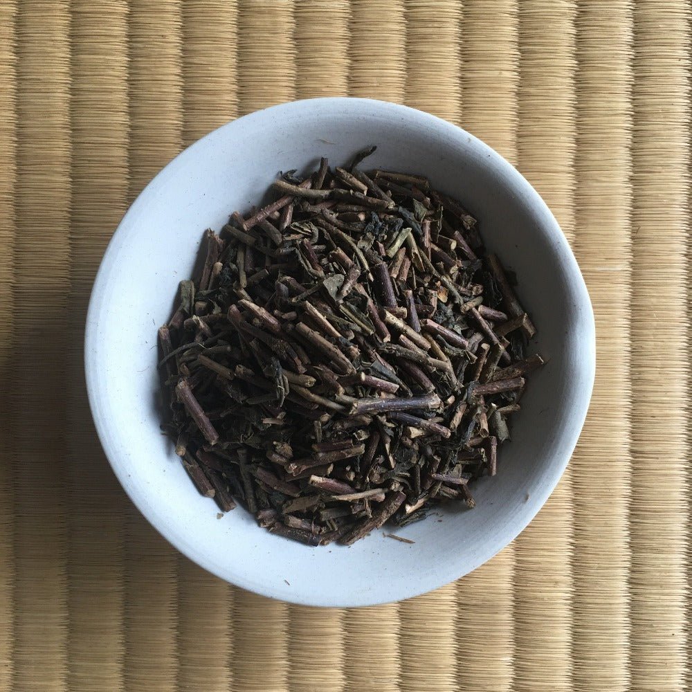 Tarui Tea Farm: Sannen Bancha, Roasted Three-Year Aged Tea Stems 三年仕込み 棒番茶 - Yunomi.life