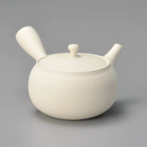 Yamaki ikai F252/F251x2: Set of Tokoname white Kyusu Tea Pot and 2 tea cups 常滑 陶仙ホワイト茶器揃