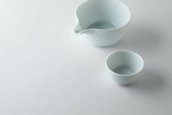 Oda Pottery: Sazanami Design posliinimukikuppi (sininen) 小田陶器さざなみマグカップ（ブルー）