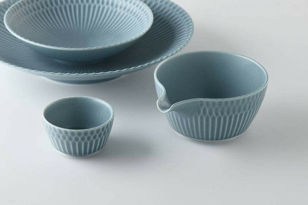 Oda Pottery: Sazanami Design posliinimukikuppi (sininen) 小田陶器さざなみマグカップ（ブルー）