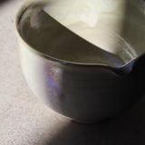 Kiwakoto Suikaen Matcha Pouring Bowl Pearl パール片口抹茶碗