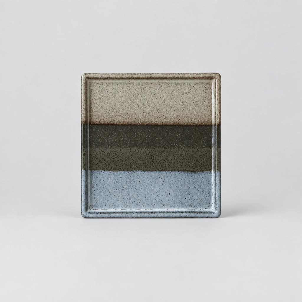 Kanesho Toki: Blue Woven Pattern Plate / 錦織 角皿 yunomi.life