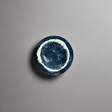 桂山窯：手造り志野藍掛けぐい呑 木箱入り 桂山作：手造り志野藍掛けぐい呑