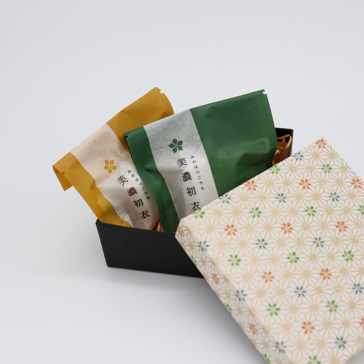 Mino Hatsugoromo Kinako & Matcha Sweet Assortment /美濃初衣 きなこ味・抹茶味セット