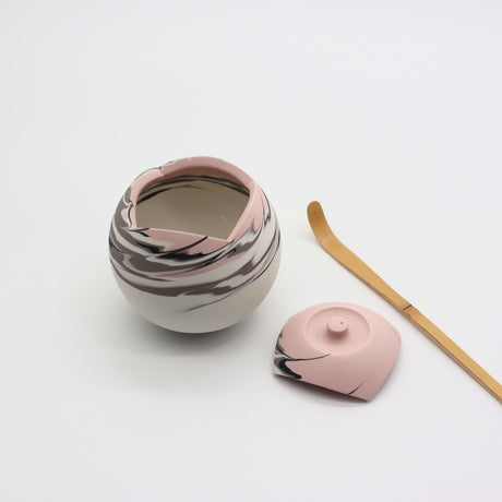 [One-of-a-Kind] Shinro Yamamoto: Marble Porcelain Natsume A / Lidded Container (Pink) yunomi.life