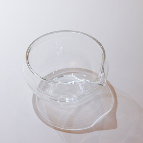 Origami  - Glass Katakuchi Matcha Bowl with Pouring Lip yunomi.life