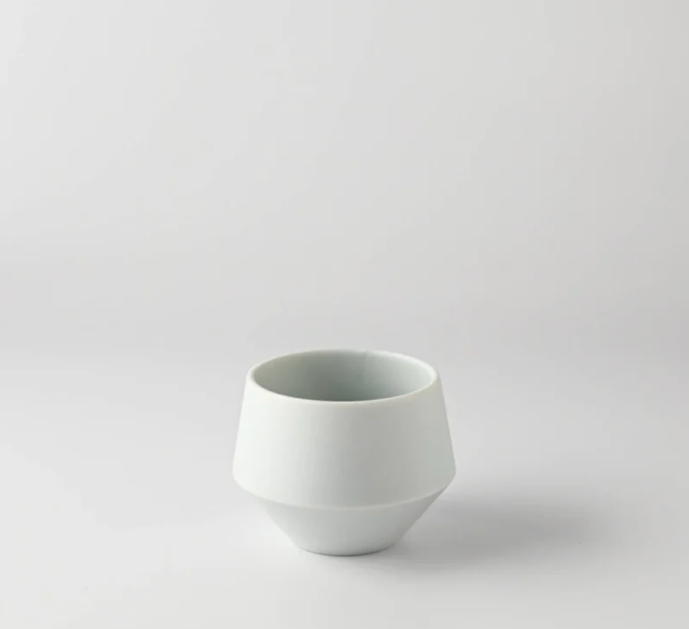 Yamatsu Kiln (Minoyaki, Gifu): Minimalistinen Frustum Sencha Cup, vaaleansininen