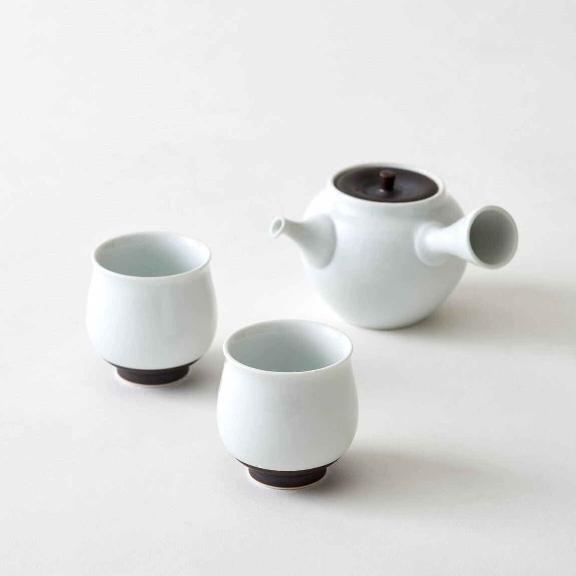 WDH - Hasamiyaki Porcelain White Kyusu Tea Set (Pot + 2 Cups)