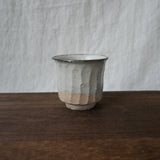 Gotanbayashi Kama: Karatsuyaki Porcelain Yunomi Cup - Yunomi.life