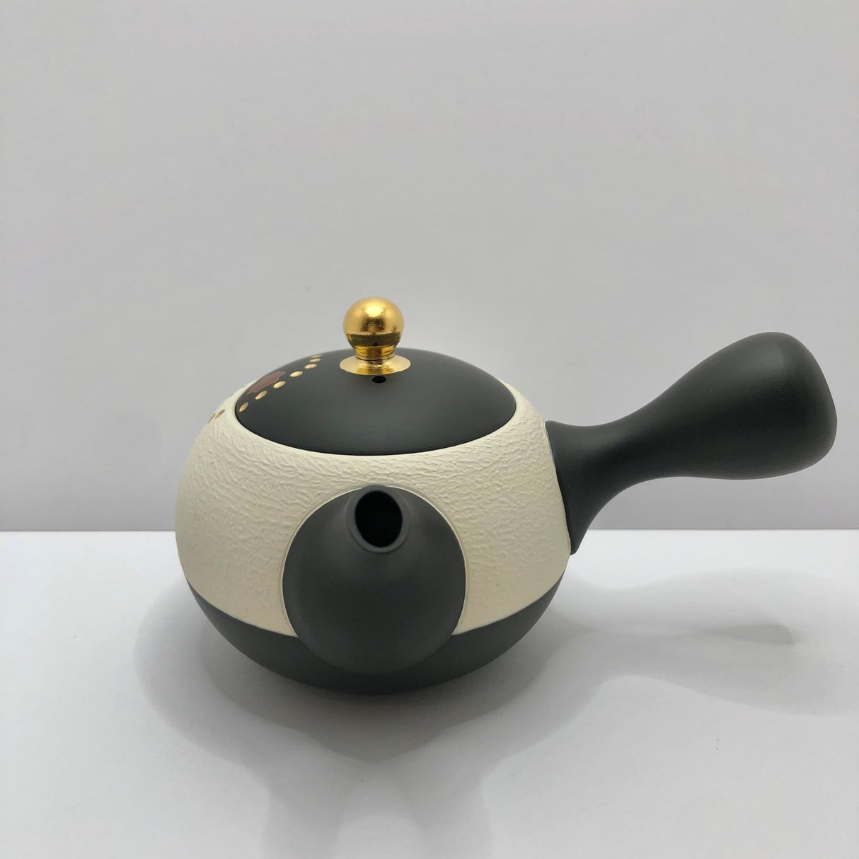 Isobe Ceramics mi122: Tokoname Kyusu Golden Autumn Leaves by Shouhou 200 ml 金彩紅葉桜 - Yunomi.life