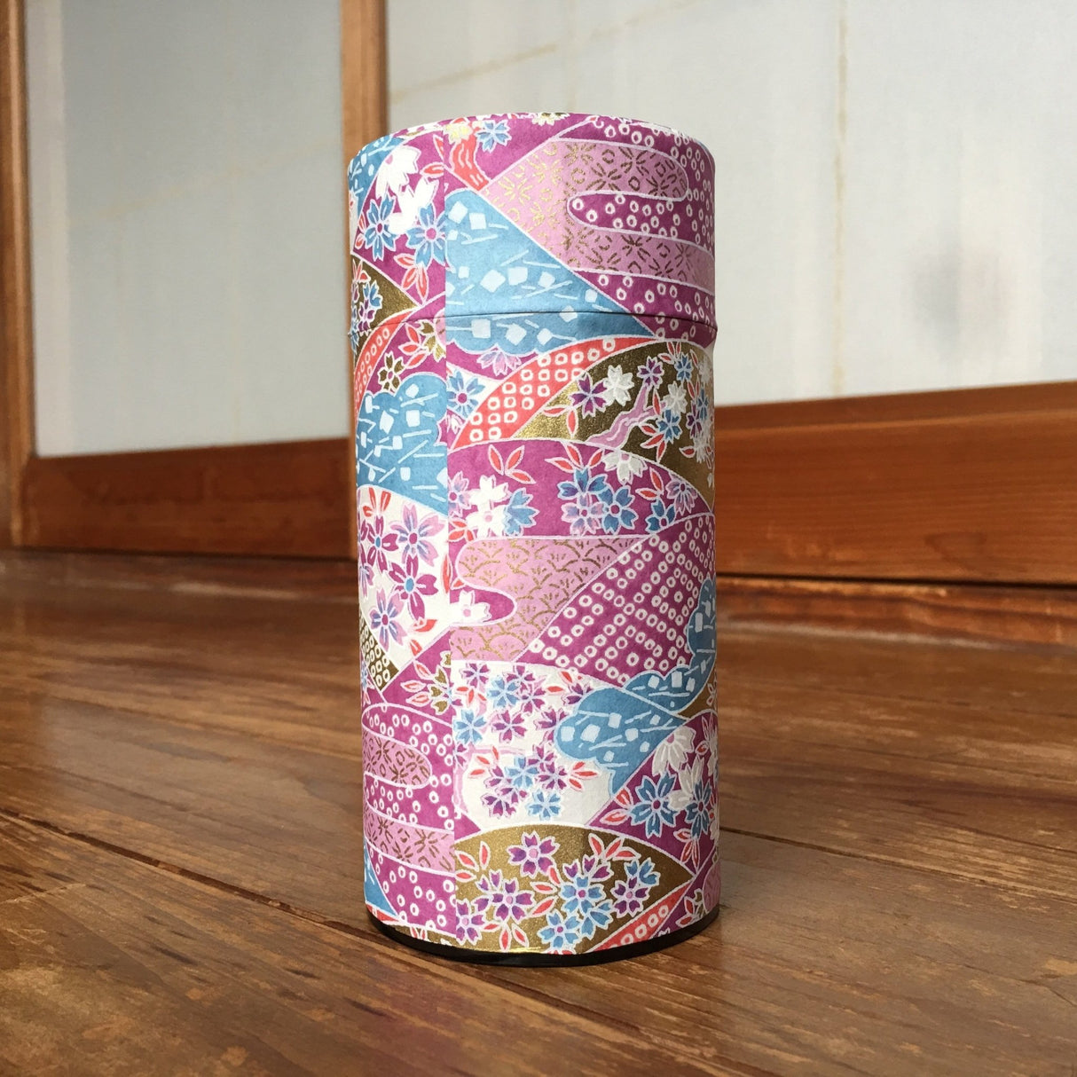 Okumura Seikan: Tea Canister, Chiyogami Washi Paper - Purple (No. 702, 175g) - Yunomi.life