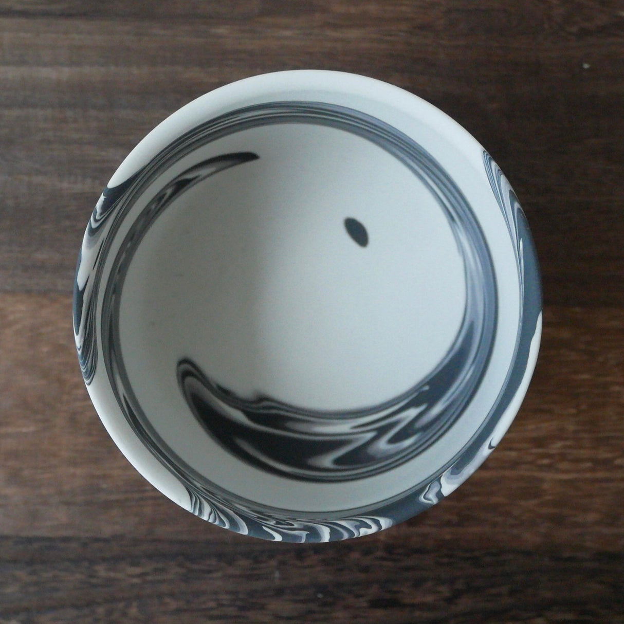 Shinro Yamamoto: Marble Porcelain Matcha Bowl 800 - Yunomi.life