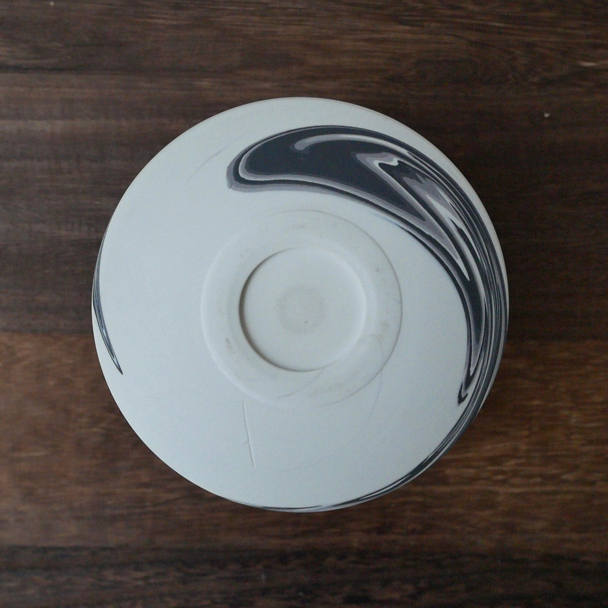 Shinro Yamamoto: Marble Porcelain Matcha Bowl 800 - Yunomi.life