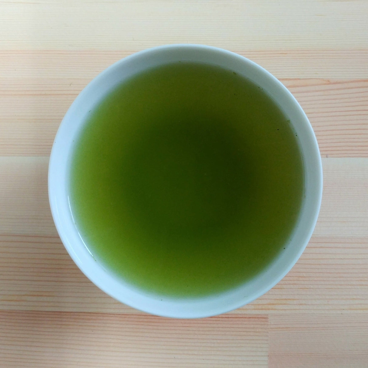 Sueyoshi Tea Atelier #001: 2022 "Furusato no Hana" Saemidori Fukamushi Kabusecha from Kagoshima 末吉銘茶 郷里の華 さえみどり - Yunomi.life