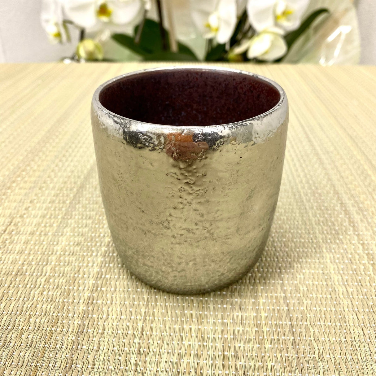 Touetsugama Aritayaki Dimple Rock Cup - Ibushi Silver - Purple いぶし銀内紫素　えくぼロックカップ - Yunomi.life