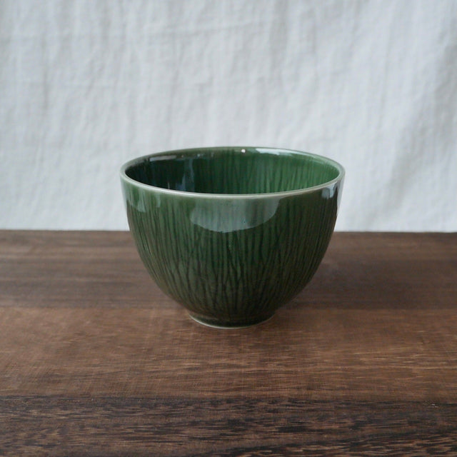 Yamani - Miyama Tableware: "Crease" Matcha Bowl Oribe Green - Yunomi.life